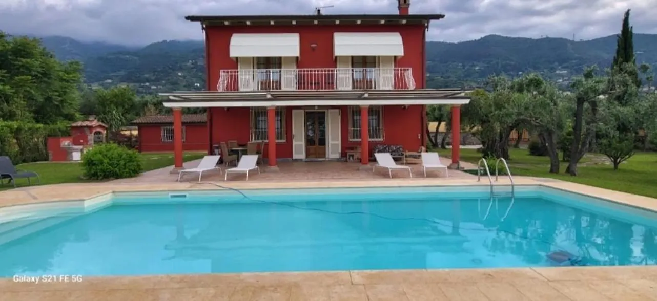 Villa Bice In Versilia بيتراسانتا